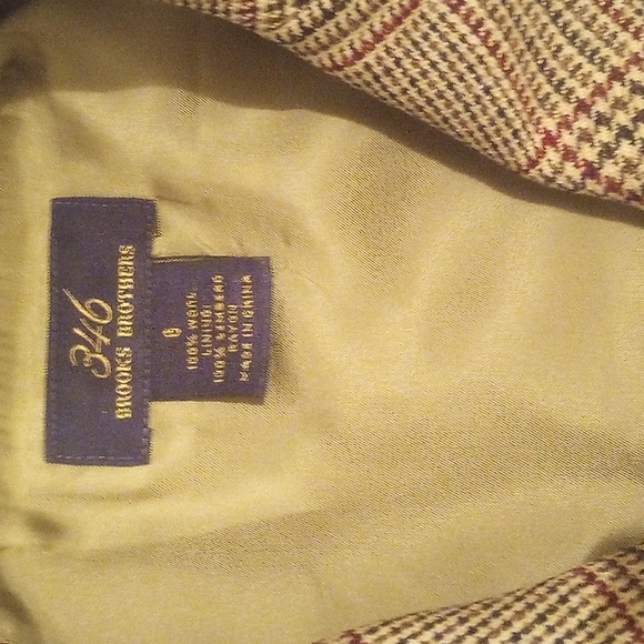 Blazer - Picture 2 of 5